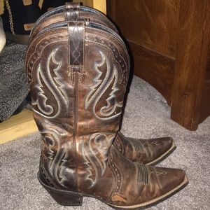 ARIAT Cowboy boots